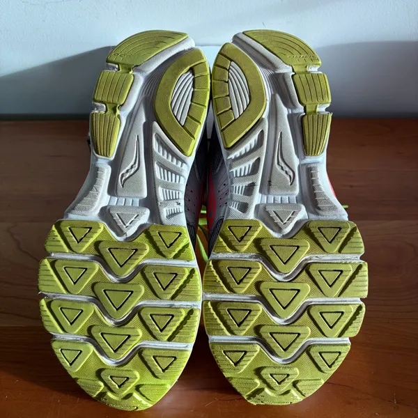 Saucony Womens Running Shoes Grey Coral Neon Yellow Mesh Sneakers 15168-1 Size 9 - Image 9