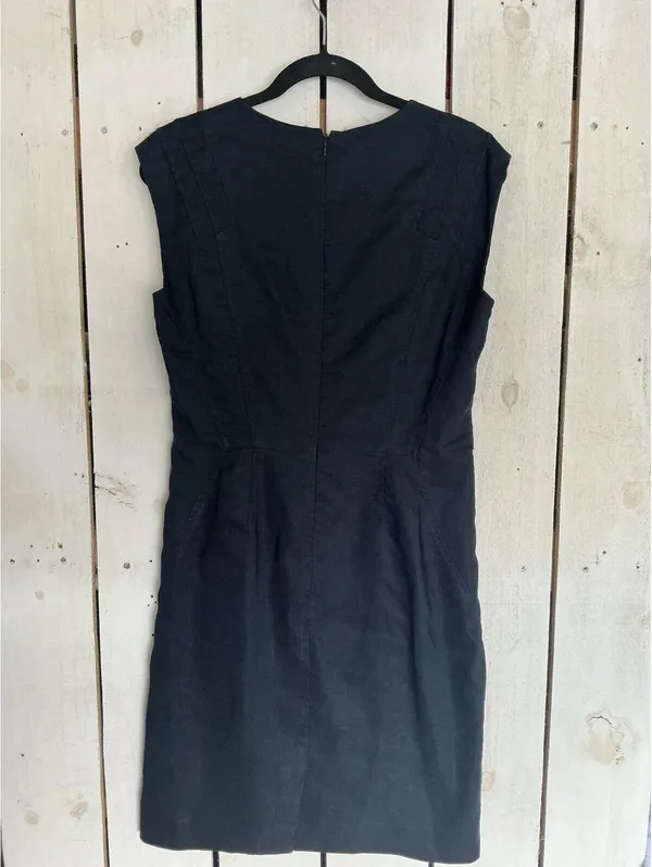 ANTONIO MELANI Classic Navy Blue Sleeveless V-Neck Dress - Image 6
