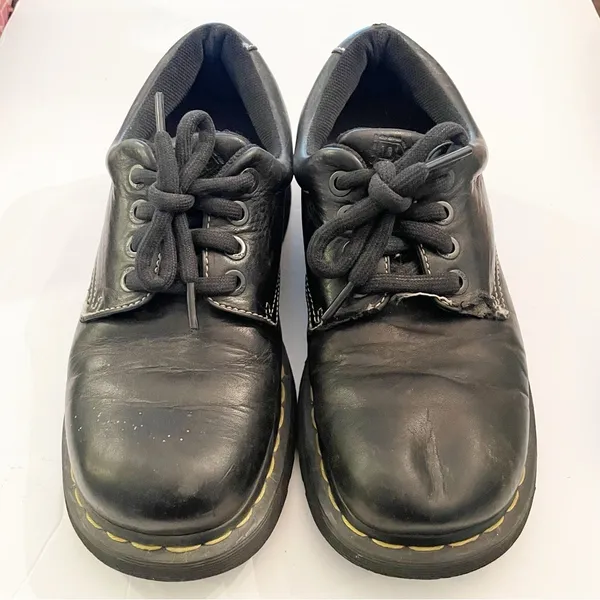 Dr. Martens Womens Size 10 US 4-Eyelet Oxford Black Leather‎ Model 8C48 - Image 2