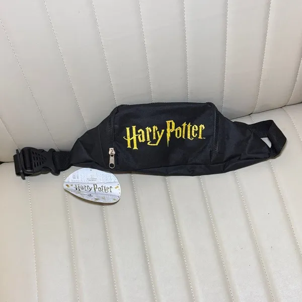 Harry-potter Women's Black and Yellow Bag - Image 2