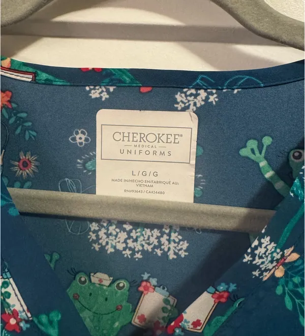 Cherokee Scrub Top - Image 2