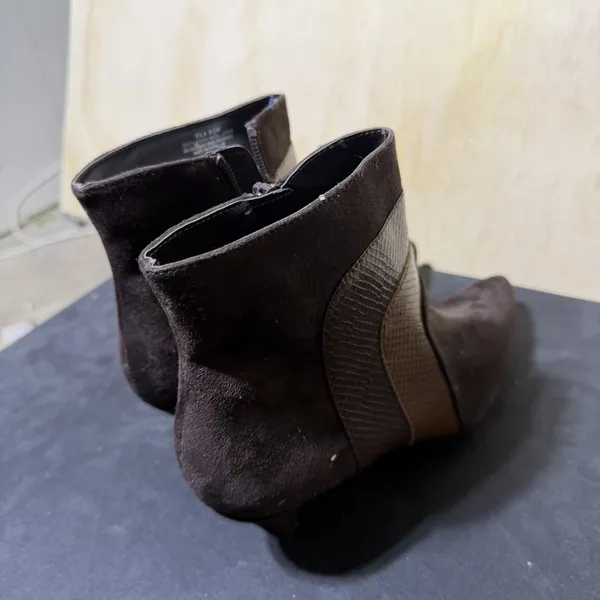 Impo Eila‎ Ankle Boots Women's 8.5 Brown Memory Foam Side Zip Western Booties - Image 3