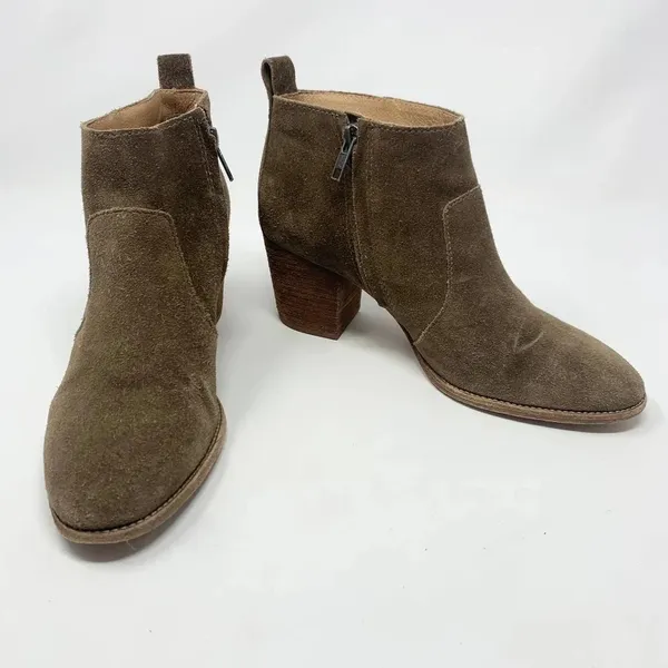 Madewell The Brenner Heel Boot in Tan‎ Suede - Image 4