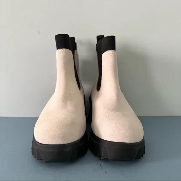 Nurture‎ Denali White Suede Water Resistant Lug Sole Platform Chelsea Boots - Image 4