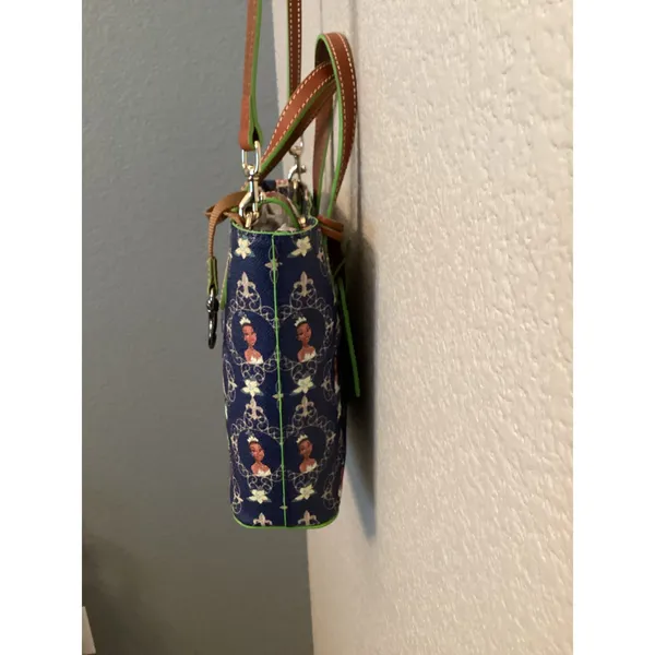 NWOT Dooney & Bourke Disney Princess Tiana Tote Crossbody bag Dream Big Princess - Image 7