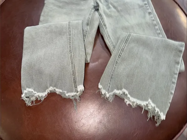 VERVET BY FLYING MONKEY Olive-Grey Frayed Hem Cropped Jeans - Image 2