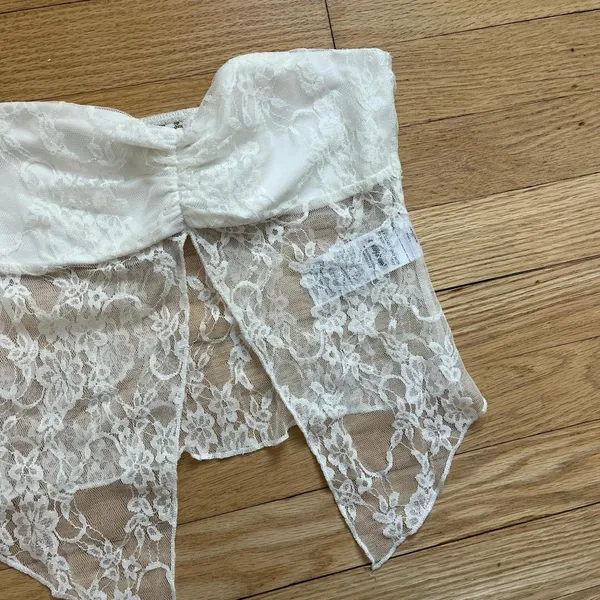 Edikted Ivory Lace Bandeau - Image 2