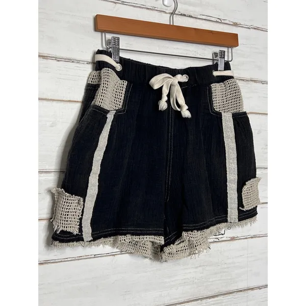 POL Black Cotton Crochet Trim Shorts Size Small Boho Drawstring Pockets - Image 8
