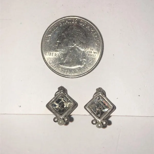 Vintage Satin Silver Tone & CZ Rhinestone Classic Retro Boho Clip On Earrings - Image 4