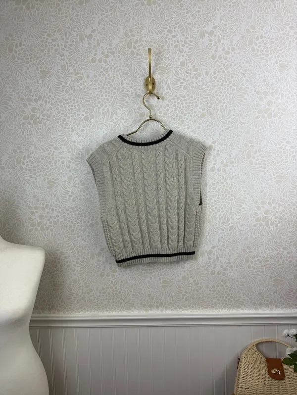 Sunday Best by Aritzia Gray Merino Wool Cable-Knit Sweater Vest - Size - Small - Image 5
