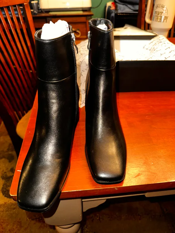 Lulus Ankle Boots - Image 4
