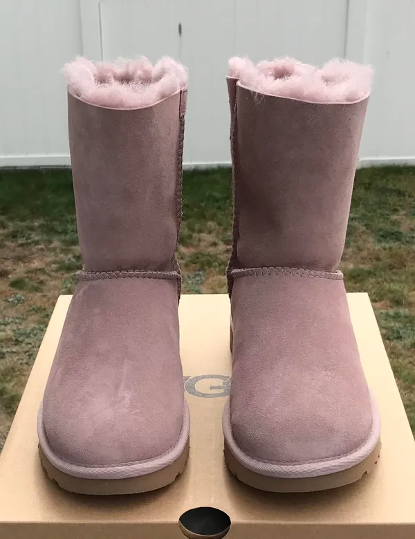 UGG Bailey Bow II Shimmer - Image 4