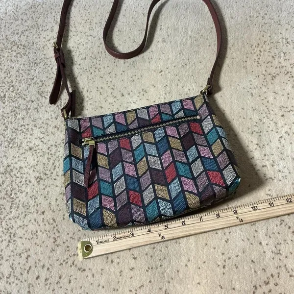 Fossil Multi Color Geometric Chevron Crossbody‎ Bag Burgundy Strap ZB7301 - Image 3