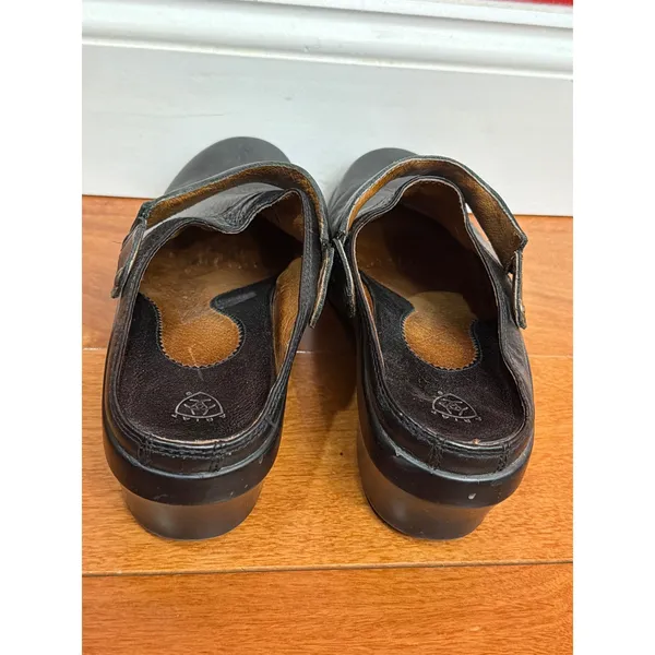 Ariat Women's Black Leather Clog Shoes‎  Size 8.5B - Image 2