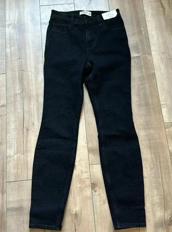 NWT Abercrombie & Fitch The Skinny High Ride Black Jeans Sz 24/00 - Image 2