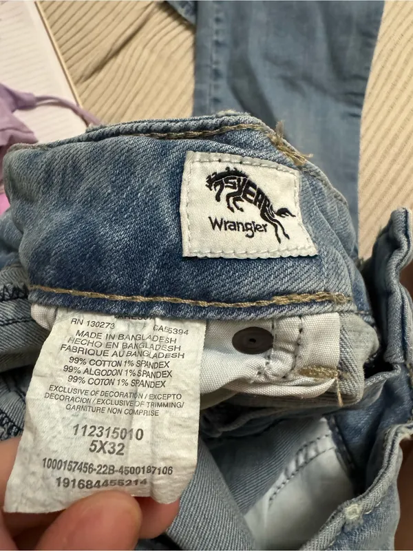 Wrangler Women's Bootcut Jeans - Image 4