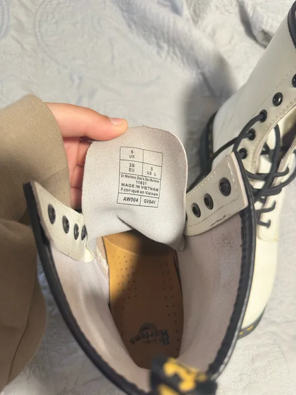 1460 Dr. Martens Lace-Up Boots Leather White Smooth 8 Women’s - Image 3