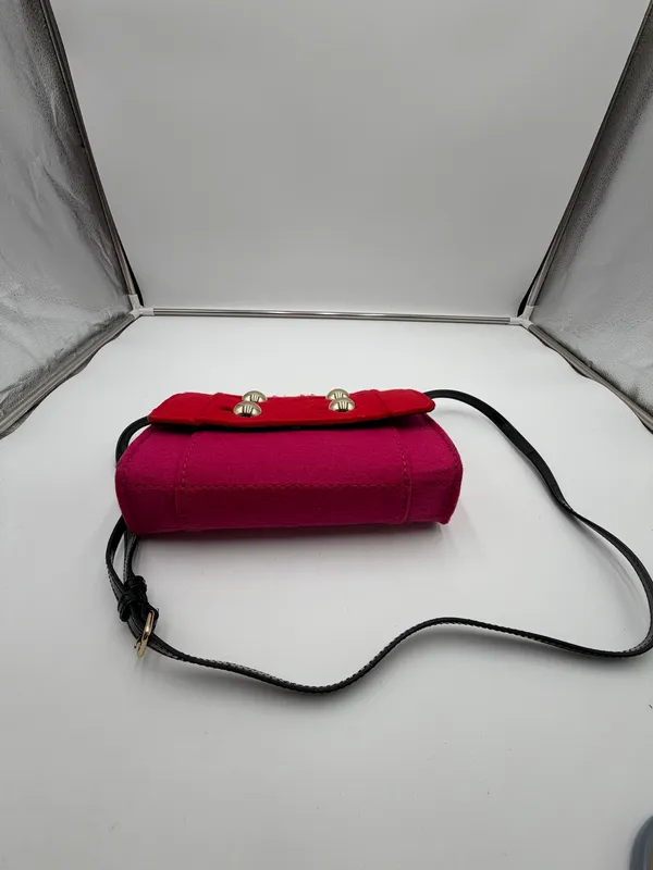 Vintage Kate Spade New York Pink Red Felt Crossbody Bag Gold Hardware - Image 6