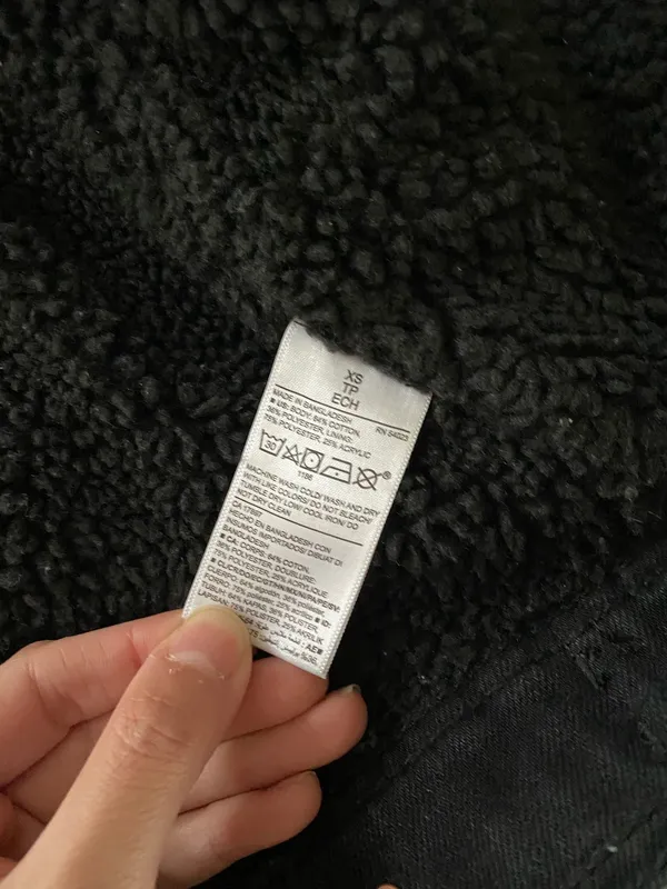 Old Navy Sherpa Jacket Denim Black Lined Women’s S - Image 4