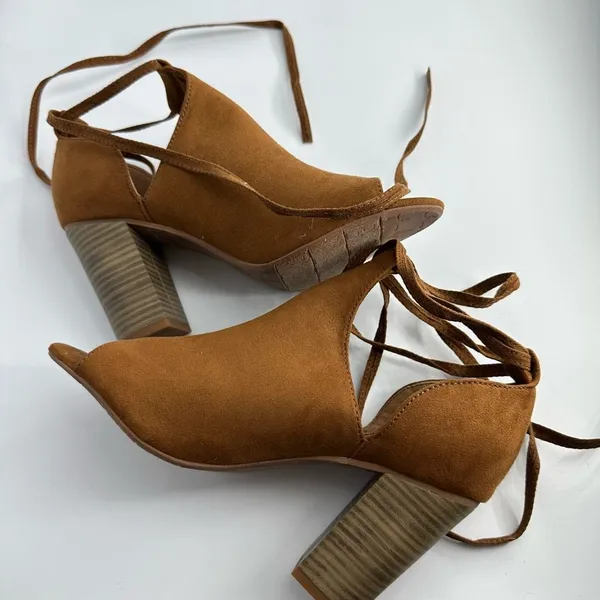 NEW BC Faux Suede Open Toe Brown Strappy Lace Up Bootie Size 6 Every Day Comfort - Image 3