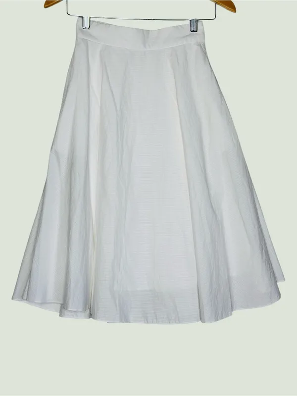 Uniqlo White Flowy Midi Skirt A-Line Swing Skirt Minimalist Summer Skirt Size XS - Image 2