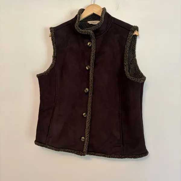LL Bean Vest XL Brown Faux Suede Sherpa Lined Button Front Penny Lane Granola - Image 3