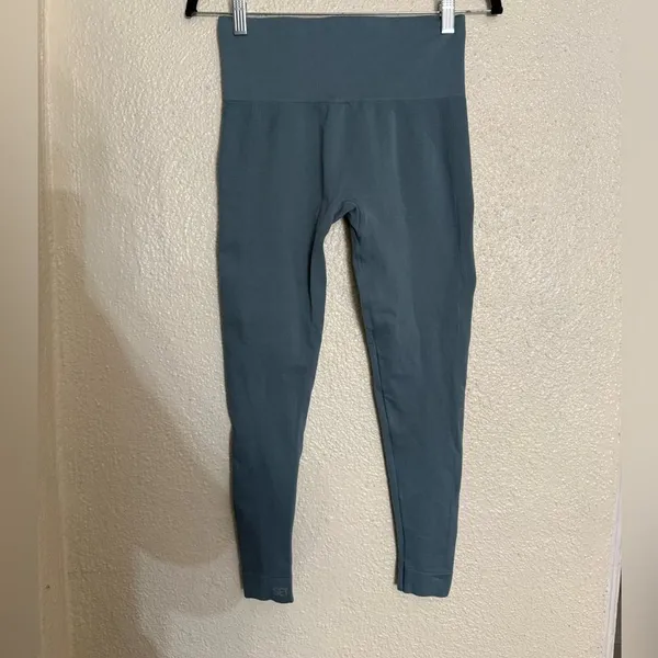 SET active Wave Leggings Seafoam Leggings size medium Green - Image 3