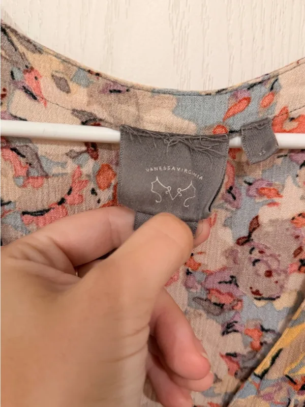 Final price Anthropologie Vanessa Virgina Floral V-Neck Babydoll Top in Multi - Image 2