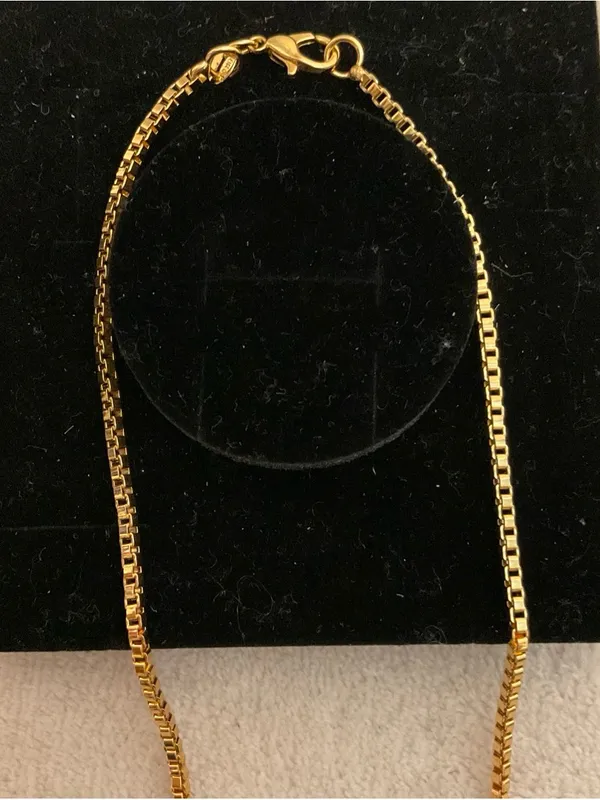 Polished Gold Chain Necklace - Women's Jewelry - Image 3