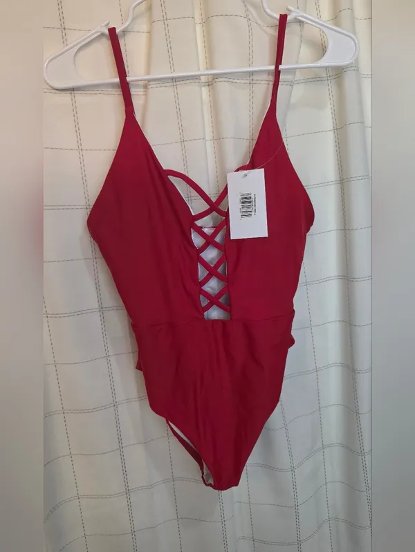 Dippin Daisys Bliss One Piece In Baywatch Red - Image 3