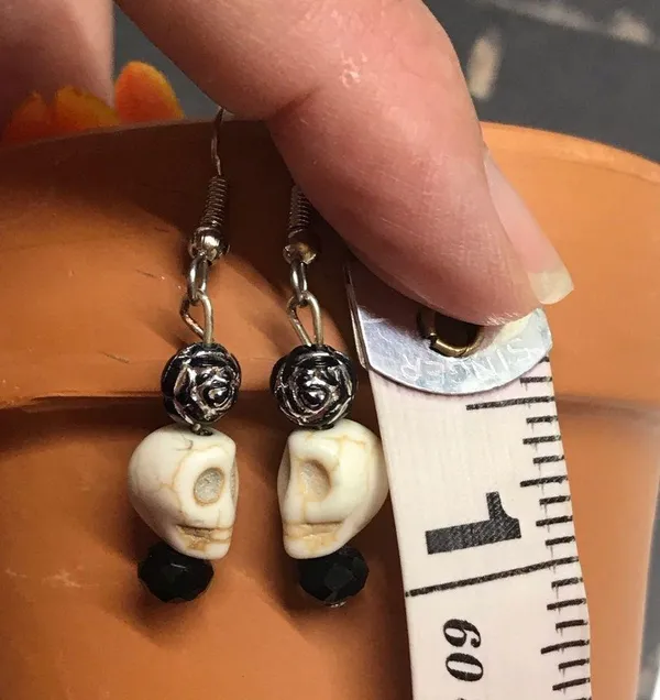 Skulls dangle earrings handmade MunandMe costumes - Image 6