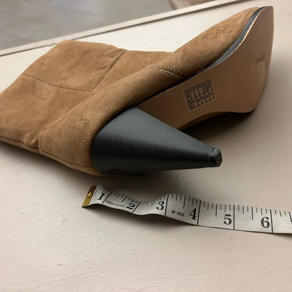 Boots Elegant Brown Heeled Boots for Women forever 21 size 8 - Image 3