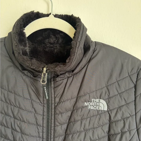 The North Face Women's Mossbud Swirl Reversible Jacket - Image 7