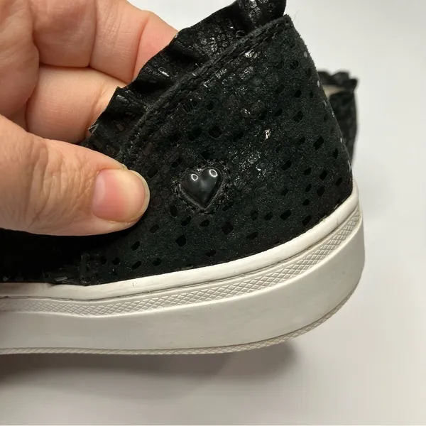 Nurse Mates by Sofft Farrah ruffle black leather slip on sneakers size‎ 8.5 - Image 5