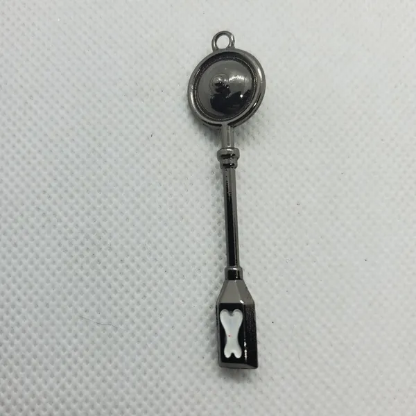 Fairy Tail Caelum Key Pendant Gray - Image 2