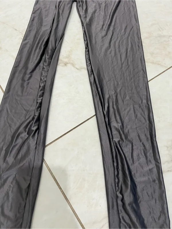 NWT Urban Outfitters Gray Metallic Liquid Leggings Size S/M - Image 3