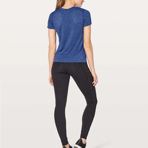 Lululemon Breeze By Short Sleeve in Blazer Blue / Black Size 4 - Image 2