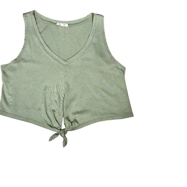 Heart and Hips Green V Neck Knot Front Crop Tank Top Size Medium - Image 4
