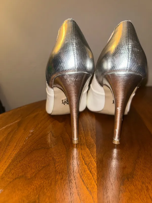 Rock & Republic faux snake skin and silver heels size 6 woman’s dress shoes - Image 3