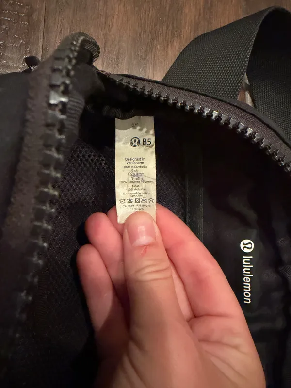 Lululemon Belt Bag Everywhere - Image 4