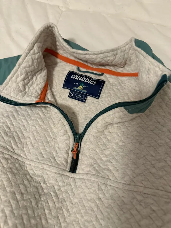 Chubbies pull over - Image 3