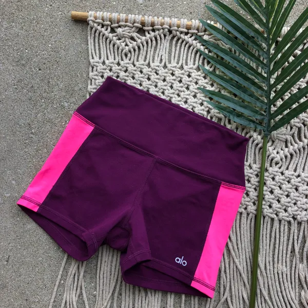Alo Shorts Size Small - Elevate High Waisted Booty Shorts - Image 2