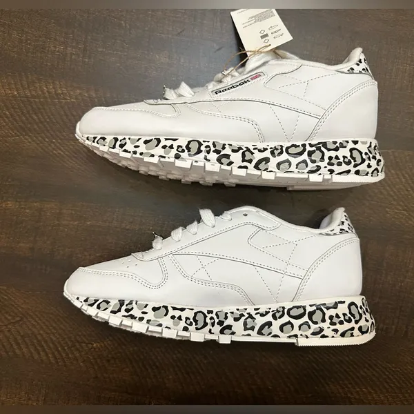 NWT Reebok Women’s Classic Leather Leopard Print Shoes-Size 5 - Image 5