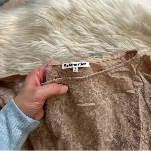 REFORMATION Adriano Lace Knit Top In Chai - Image 4