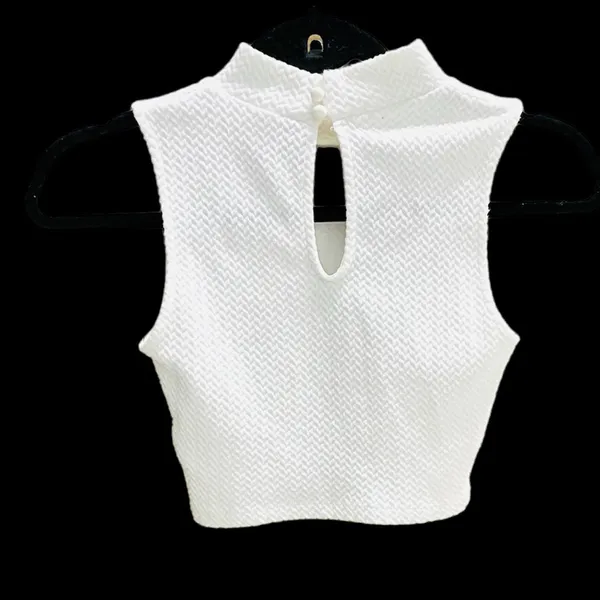 DIVIDED H&M White Textured Sleeveless Crop Top with Back Button Closure Sz XS - Image 5