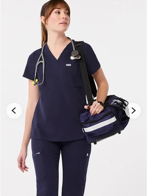 Figs Technical Collection in Deep Blue Nurse scrubs size large 2 piece set - Image 13