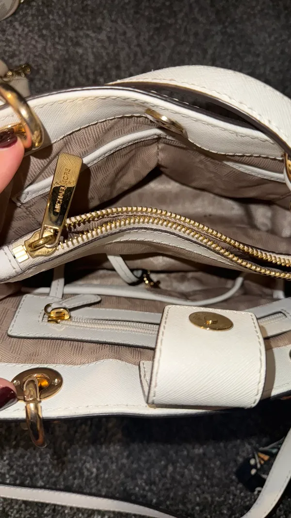 Michael Kors Purse Michael Logo Crossbody - Image 9