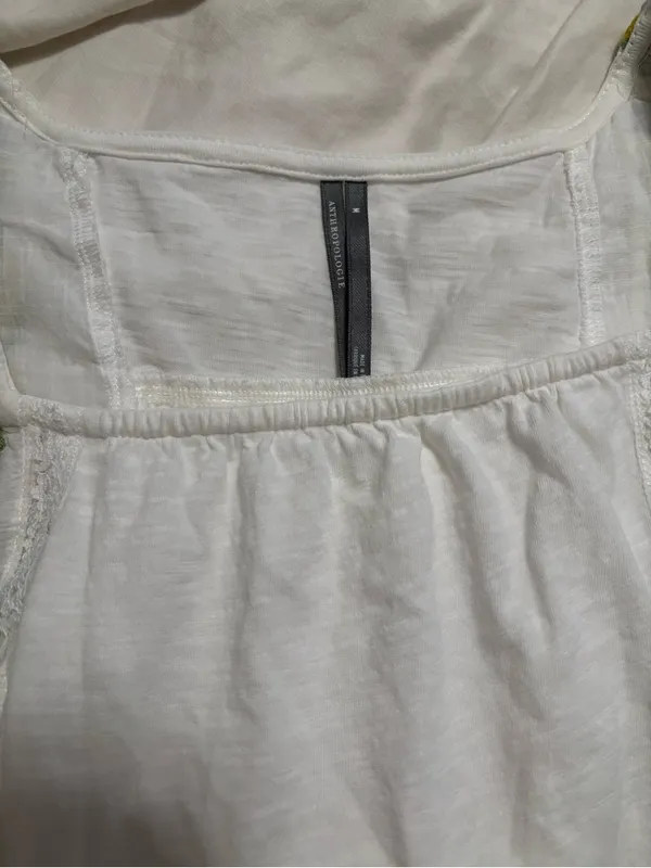 Anthropologie White Embroidered Floral Lace Ruffle Sleeve Blouse Top Size M - Image 4