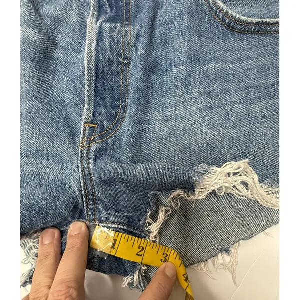 Levi's‎ 501 Original Womens Denim Short Distressed Raw Edge Blue Jean Size W33 - Image 3
