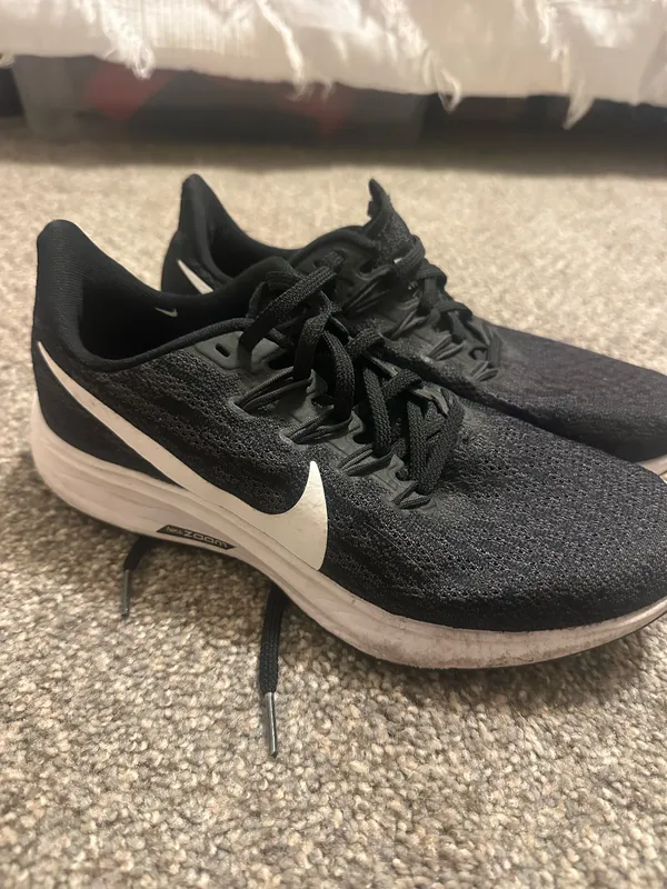 Black Nike Pegasus Zoom Running Shoes - Image 2